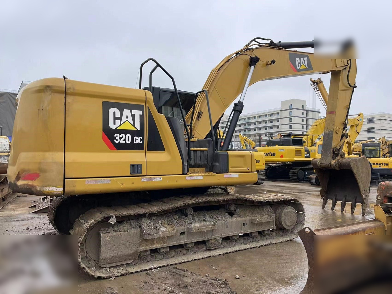 CATERPILLAR 320GC - Vikšrinis ekskavatorius: foto 1 CATERPILLAR 320GC - Vikšrinis ekskavatorius: foto 1
