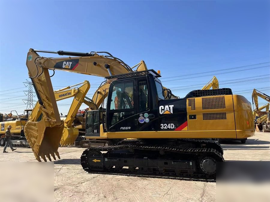 CATERPILLAR 324DL - Vikšrinis ekskavatorius: foto 1 CATERPILLAR 324DL - Vikšrinis ekskavatorius: foto 1