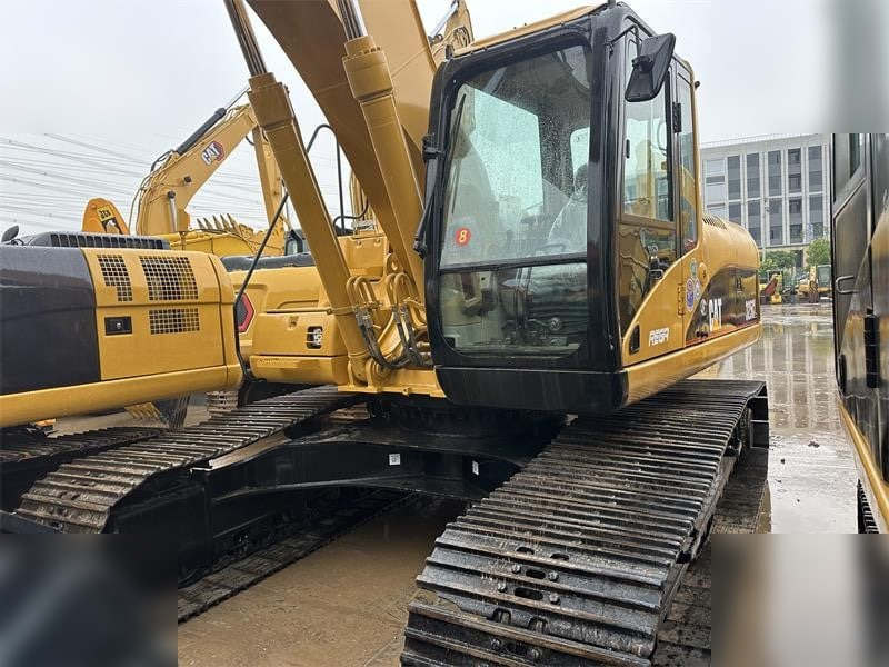 CATERPILLAR 325CL - Vikšrinis ekskavatorius: foto 5 CATERPILLAR 325CL - Vikšrinis ekskavatorius: foto 5