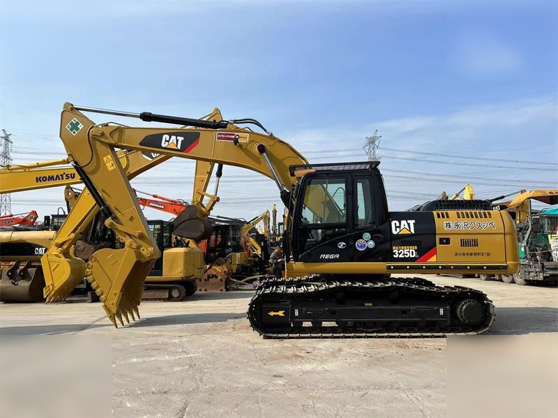 CATERPILLAR 325DL - Vikšrinis ekskavatorius: foto 1 CATERPILLAR 325DL - Vikšrinis ekskavatorius: foto 1