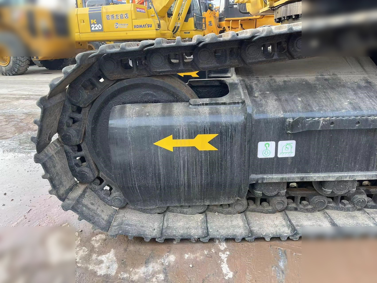 CATERPILLAR 330D - Vikšrinis ekskavatorius: foto 4 CATERPILLAR 330D - Vikšrinis ekskavatorius: foto 4