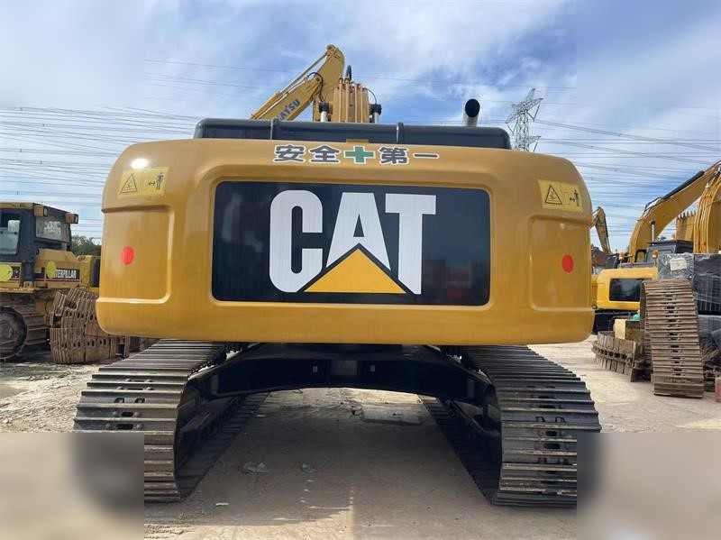 CATERPILLAR 330D2 - Vikšrinis ekskavatorius: foto 3 CATERPILLAR 330D2 - Vikšrinis ekskavatorius: foto 3