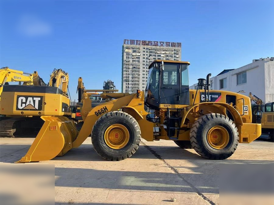 CATERPILLAR 966H - Ratinis krautuvas: foto 1 CATERPILLAR 966H - Ratinis krautuvas: foto 1