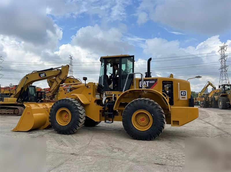 CATERPILLAR 966H - Ratinis krautuvas: foto 4 CATERPILLAR 966H - Ratinis krautuvas: foto 4