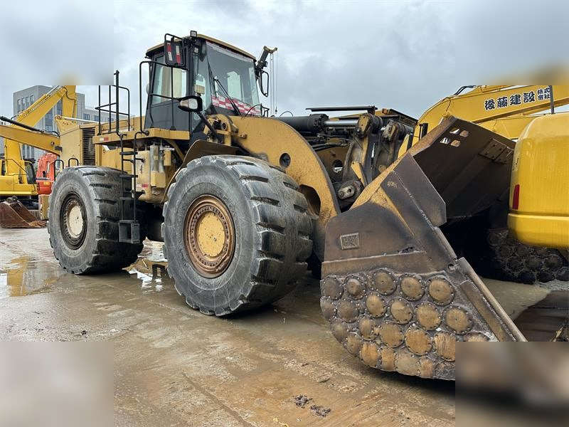 CATERPILLAR 986H - Ratinis krautuvas: foto 2 CATERPILLAR 986H - Ratinis krautuvas: foto 2