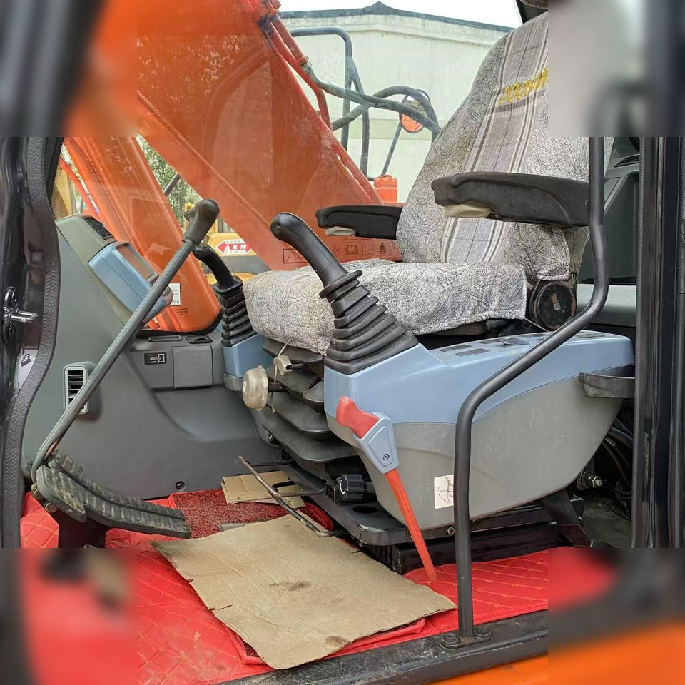 DOOSAN DX140 LC - Vikšrinis ekskavatorius: foto 3 DOOSAN DX140 LC - Vikšrinis ekskavatorius: foto 3