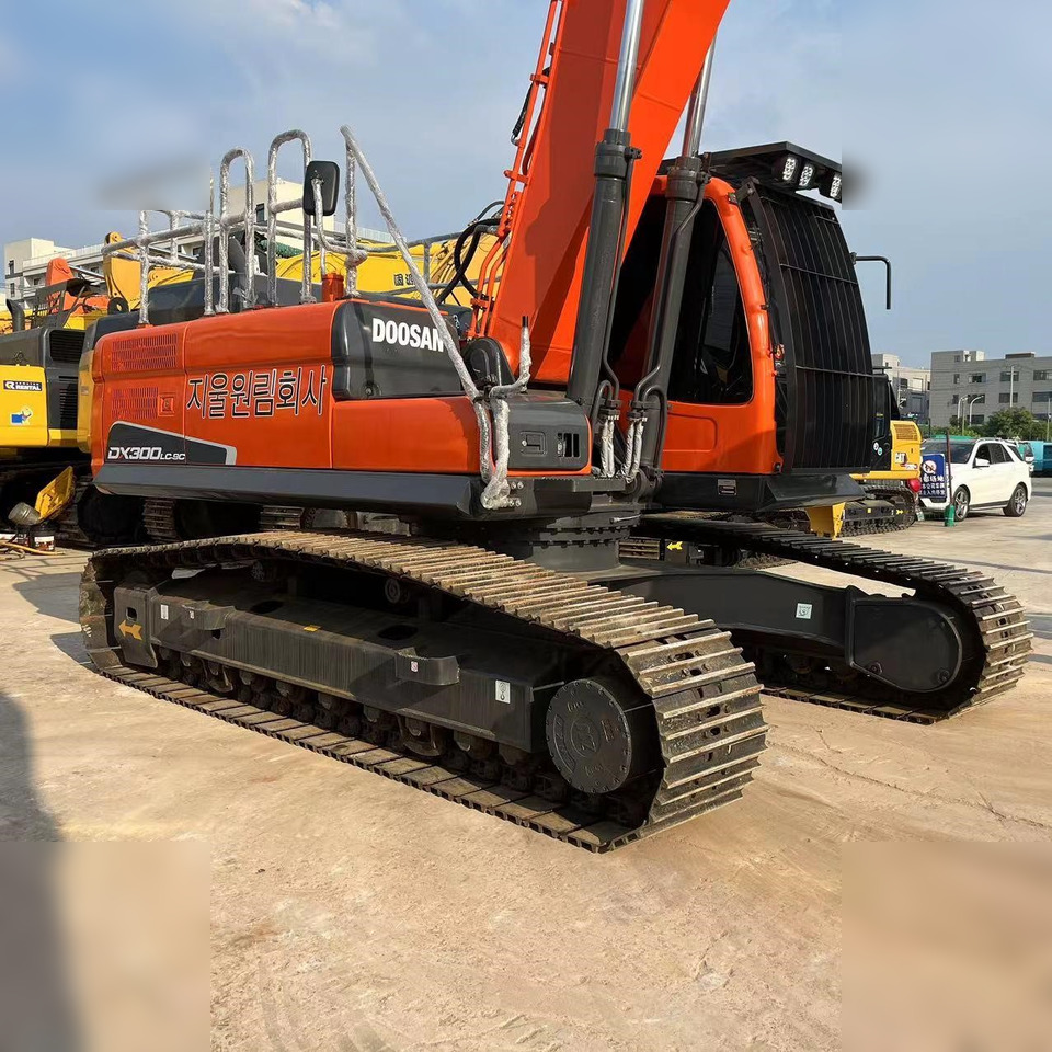 Vikšrinis ekskavatorius DOOSAN DX300 LCA: foto 6