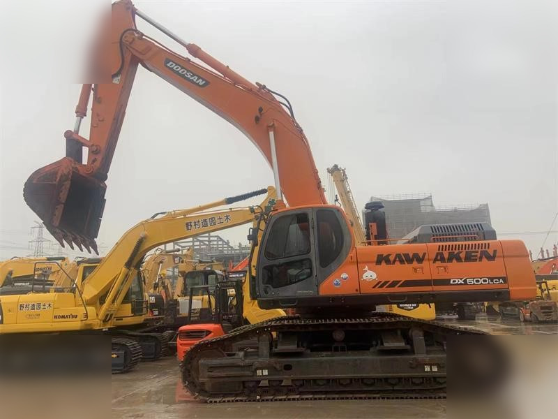 DOOSAN DX500 LCA - Vikšrinis ekskavatorius: foto 3 DOOSAN DX500 LCA - Vikšrinis ekskavatorius: foto 3