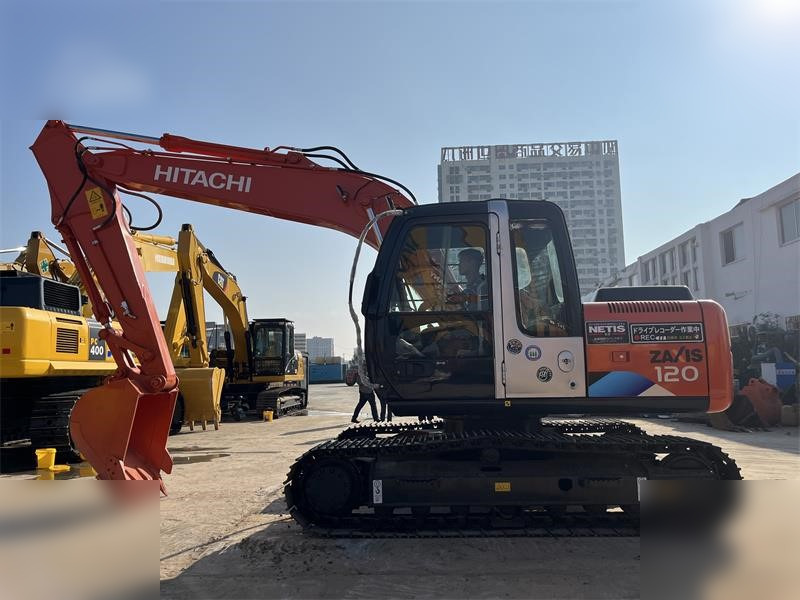 HITACHI ZX120 - Vikšrinis ekskavatorius: foto 1 HITACHI ZX120 - Vikšrinis ekskavatorius: foto 1
