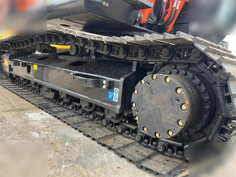 Vikšrinis ekskavatorius HITACHI ZX200-3: foto 11