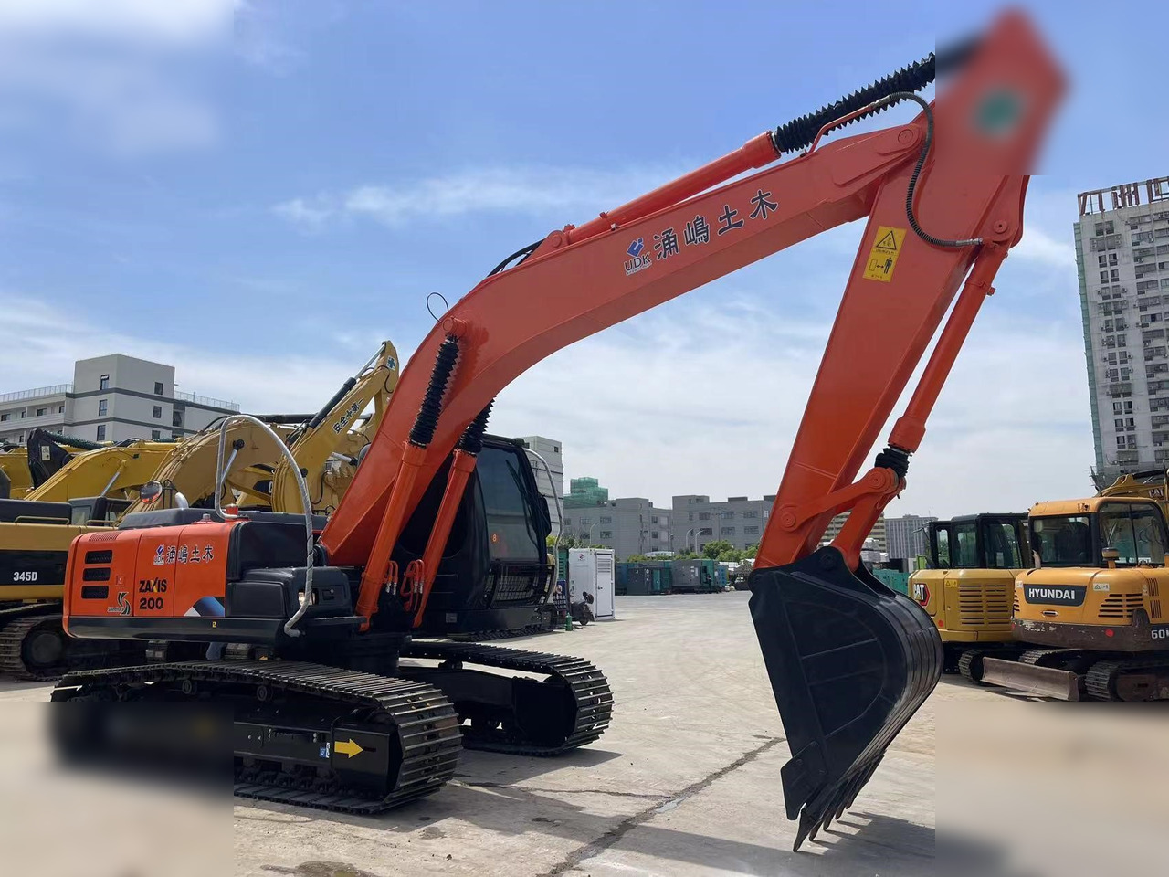 HITACHI ZX200 - Vikšrinis ekskavatorius: foto 4 HITACHI ZX200 - Vikšrinis ekskavatorius: foto 4