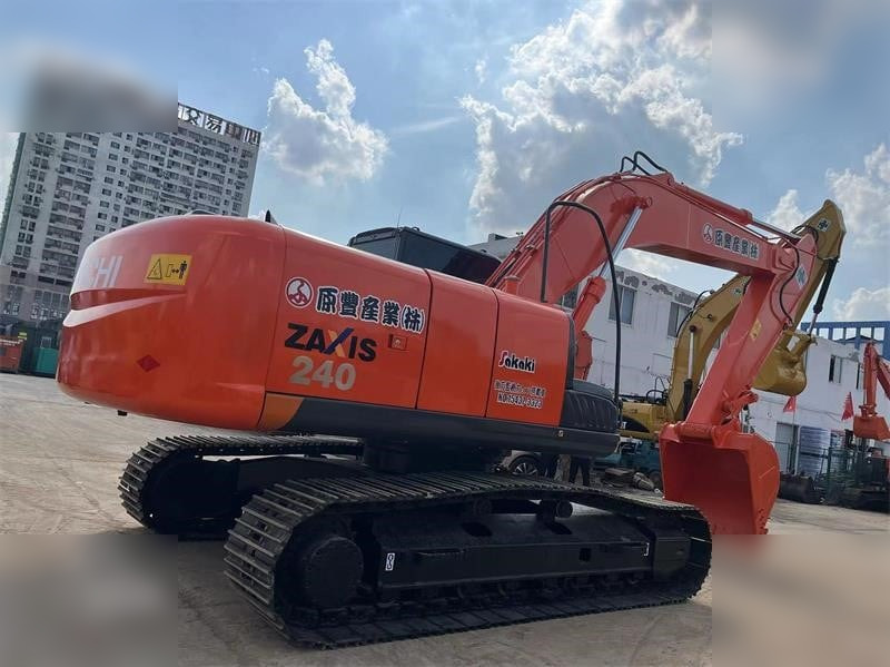 HITACHI ZX240-3 - Vikšrinis ekskavatorius: foto 3 HITACHI ZX240-3 - Vikšrinis ekskavatorius: foto 3