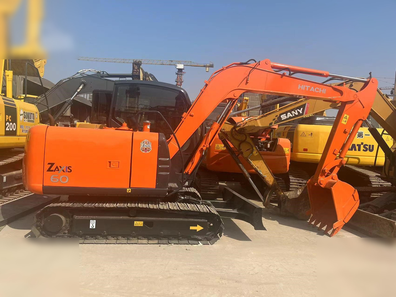 HITACHI ZX60 - Vikšrinis ekskavatorius: foto 1 HITACHI ZX60 - Vikšrinis ekskavatorius: foto 1