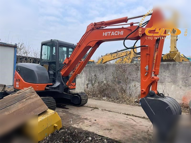 HITACHI ZX60USB-3F - Vikšrinis ekskavatorius: foto 3 HITACHI ZX60USB-3F - Vikšrinis ekskavatorius: foto 3