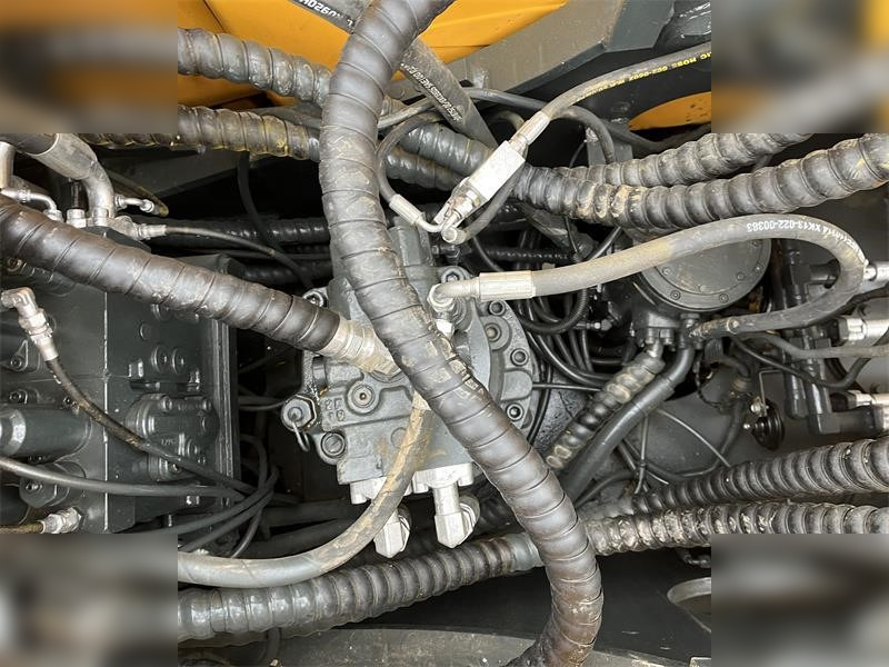 Ratinis ekskavatorius HYUNDAI ROBEX 210W-9: foto 6