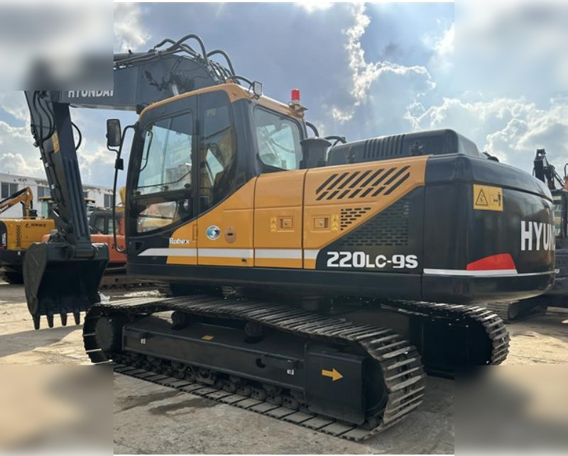 HYUNDAI ROBEX 220 LC-9S - Vikšrinis ekskavatorius: foto 1 HYUNDAI ROBEX 220 LC-9S - Vikšrinis ekskavatorius: foto 1