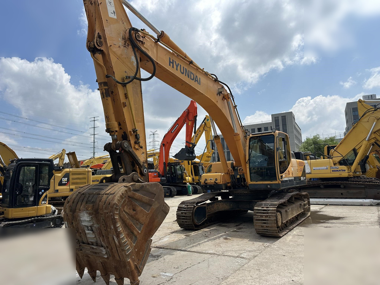 HYUNDAI ROBEX 305 LC-7 - Vikšrinis ekskavatorius: foto 4 HYUNDAI ROBEX 305 LC-7 - Vikšrinis ekskavatorius: foto 4