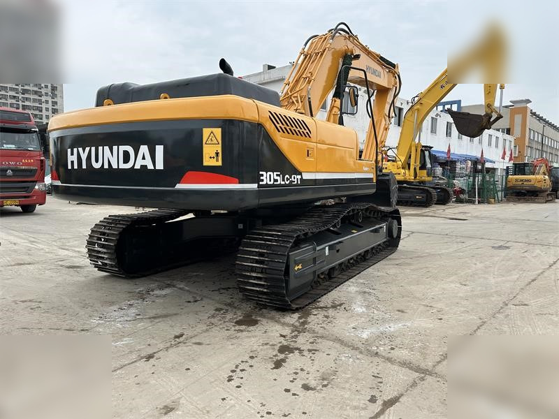 HYUNDAI ROBEX 305 LC-9T - Vikšrinis ekskavatorius: foto 5 HYUNDAI ROBEX 305 LC-9T - Vikšrinis ekskavatorius: foto 5