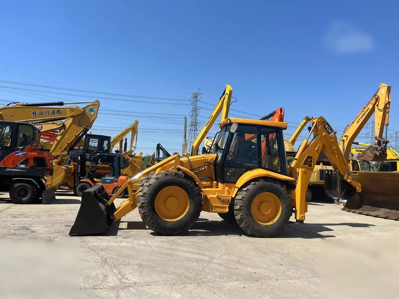 JCB 4CX - Ekskavatorius-krautuvas: foto 1 JCB 4CX - Ekskavatorius-krautuvas: foto 1