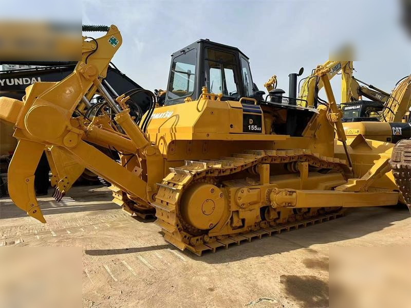 KOMATSU D155A-5 - Buldozeris: foto 1 KOMATSU D155A-5 - Buldozeris: foto 1