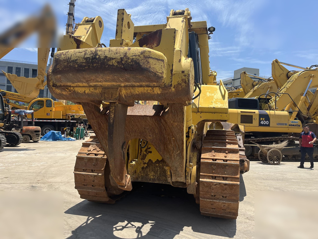 KOMATSU D155A-5 - Buldozeris: foto 3 KOMATSU D155A-5 - Buldozeris: foto 3