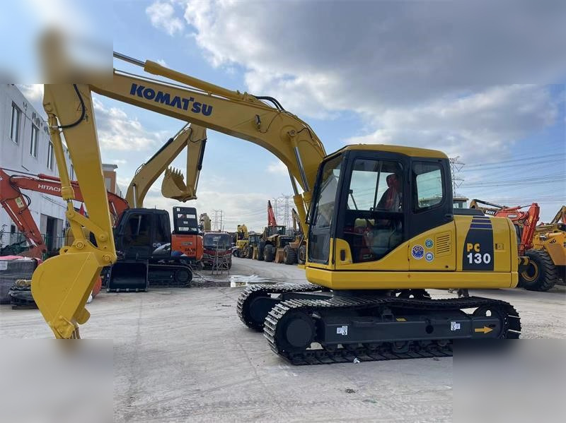 KOMATSU PC130-7 - Vikšrinis ekskavatorius: foto 1 KOMATSU PC130-7 - Vikšrinis ekskavatorius: foto 1