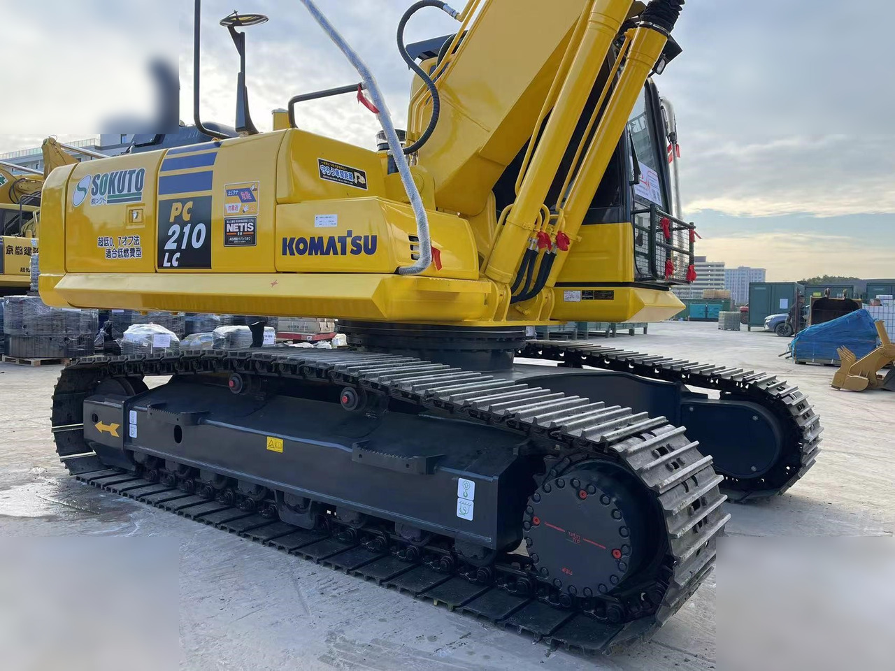 KOMATSU PC210 LC-8 - Vikšrinis ekskavatorius: foto 1 KOMATSU PC210 LC-8 - Vikšrinis ekskavatorius: foto 1