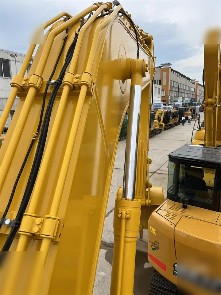 KOMATSU PC240 LC-8 - Vikšrinis ekskavatorius: foto 4 KOMATSU PC240 LC-8 - Vikšrinis ekskavatorius: foto 4