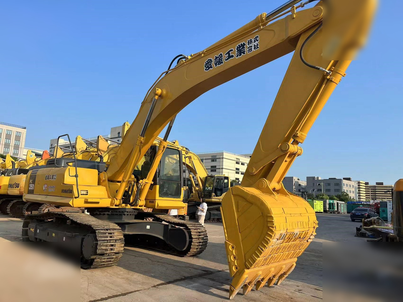 KOMATSU PC350-7 - Vikšrinis ekskavatorius: foto 1 KOMATSU PC350-7 - Vikšrinis ekskavatorius: foto 1