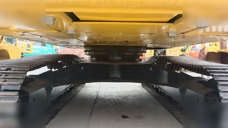 KOMATSU PC400-7 - Vikšrinis ekskavatorius: foto 4 KOMATSU PC400-7 - Vikšrinis ekskavatorius: foto 4