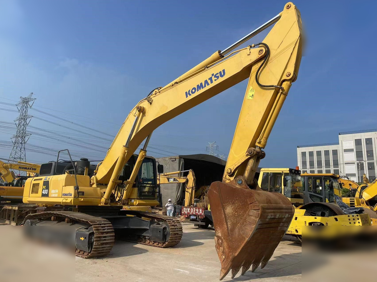 KOMATSU PC400-8R - Vikšrinis ekskavatorius: foto 2 KOMATSU PC400-8R - Vikšrinis ekskavatorius: foto 2