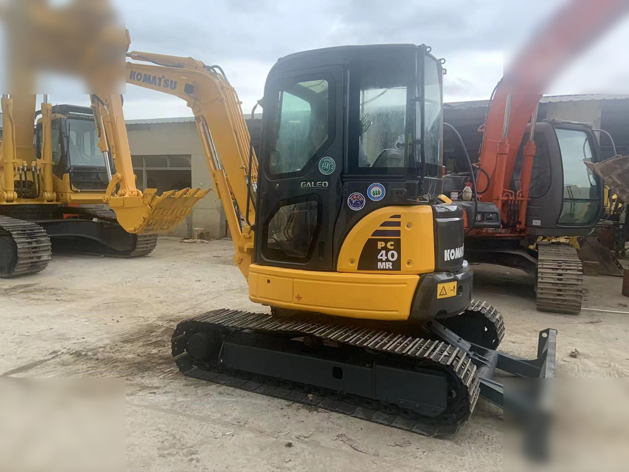 KOMATSU PC40MR-2 - Mini ekskavatorius: foto 3 KOMATSU PC40MR-2 - Mini ekskavatorius: foto 3