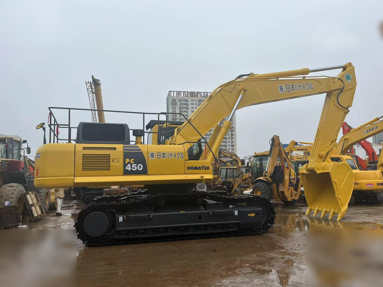 KOMATSU PC450-8 - Vikšrinis ekskavatorius: foto 1 KOMATSU PC450-8 - Vikšrinis ekskavatorius: foto 1