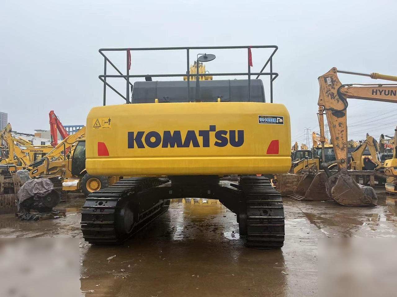KOMATSU PC450 LC-8 - Vikšrinis ekskavatorius: foto 3 KOMATSU PC450 LC-8 - Vikšrinis ekskavatorius: foto 3