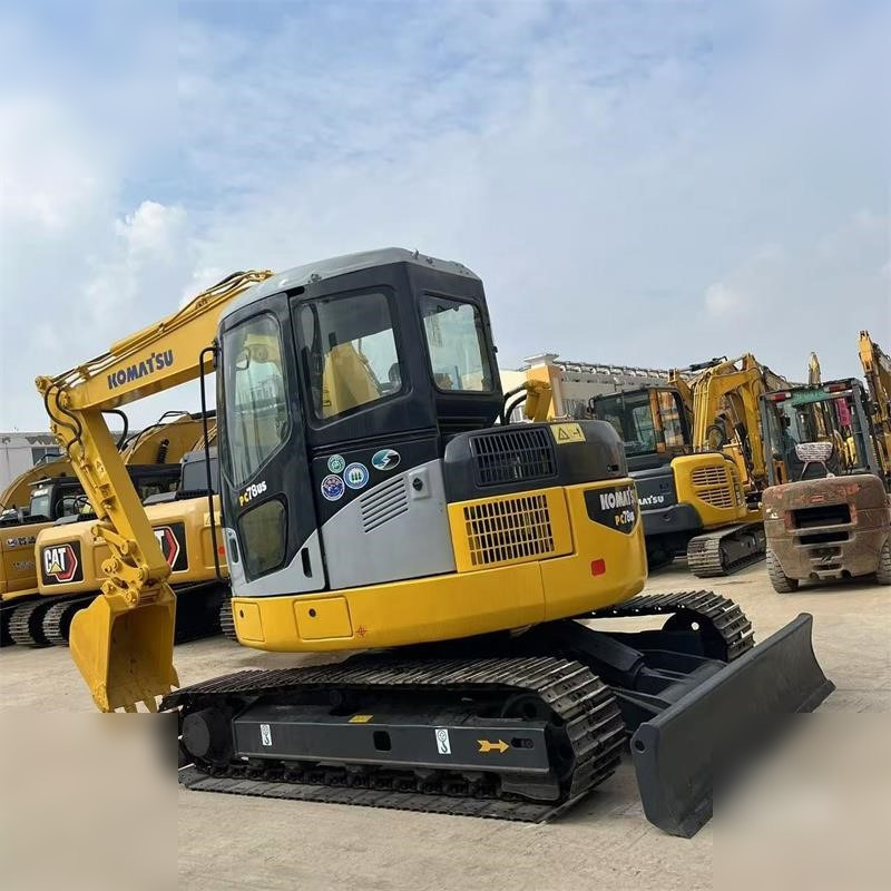 KOMATSU PC78US - Vikšrinis ekskavatorius: foto 1 KOMATSU PC78US - Vikšrinis ekskavatorius: foto 1
