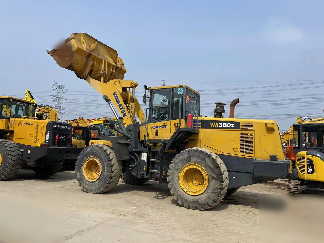 KOMATSU WA380Z-6 - Ratinis krautuvas: foto 2 KOMATSU WA380Z-6 - Ratinis krautuvas: foto 2