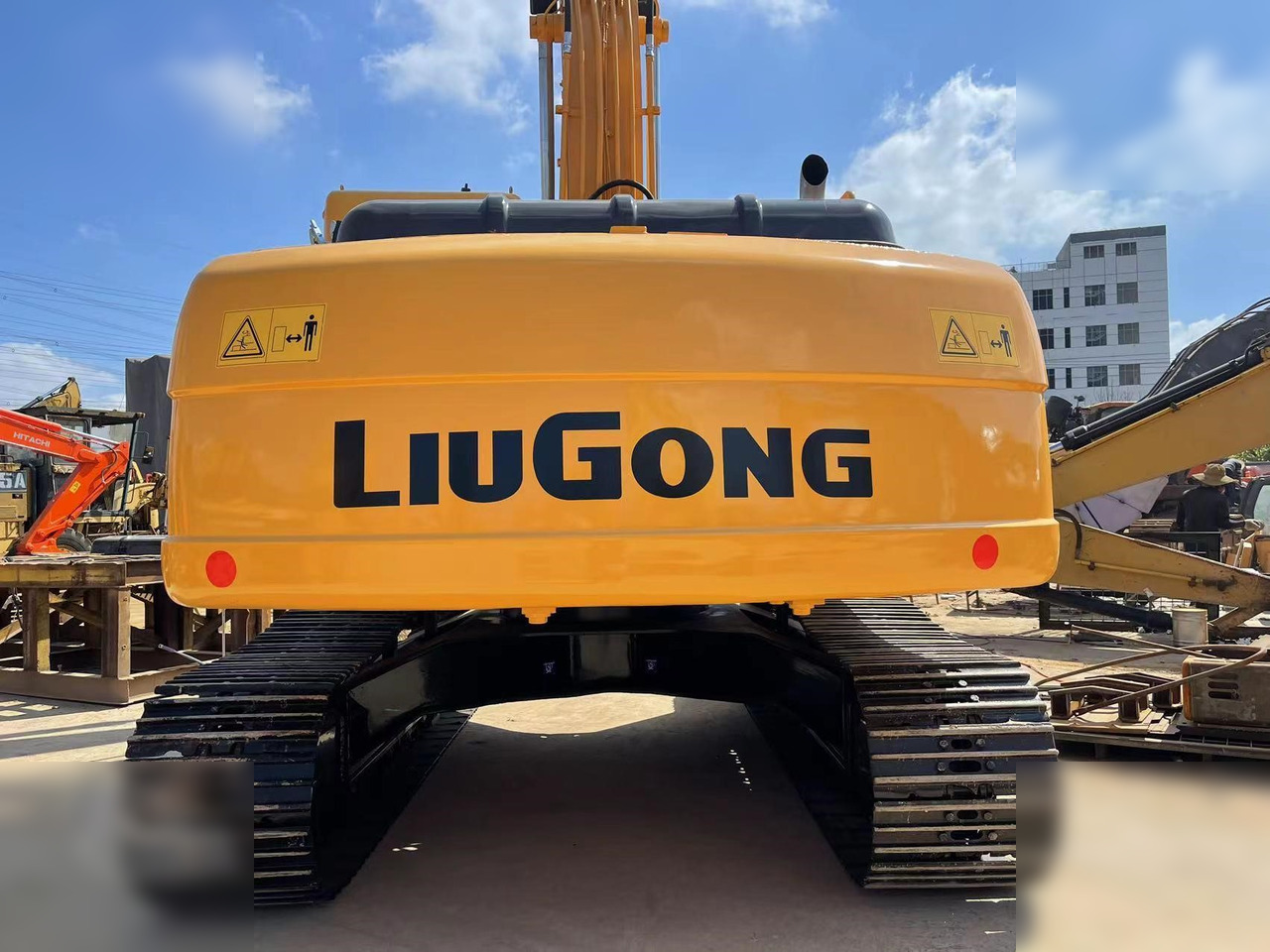 LIUGONG 922D - Vikšrinis ekskavatorius: foto 3 LIUGONG 922D - Vikšrinis ekskavatorius: foto 3
