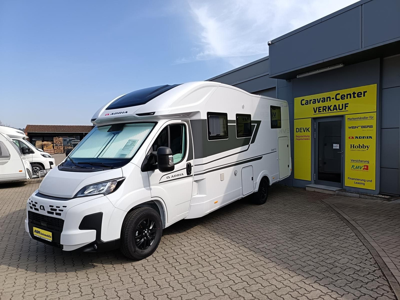 Adria Coral ALL-IN 650 DL*LUFTFEDERUNG HA*SOLAR*SOFORT - Pusiau integruotas kemperis: foto 3 Adria Coral ALL-IN 650 DL*LUFTFEDERUNG HA*SOLAR*SOFORT - Pusiau integruotas kemperis: foto 3