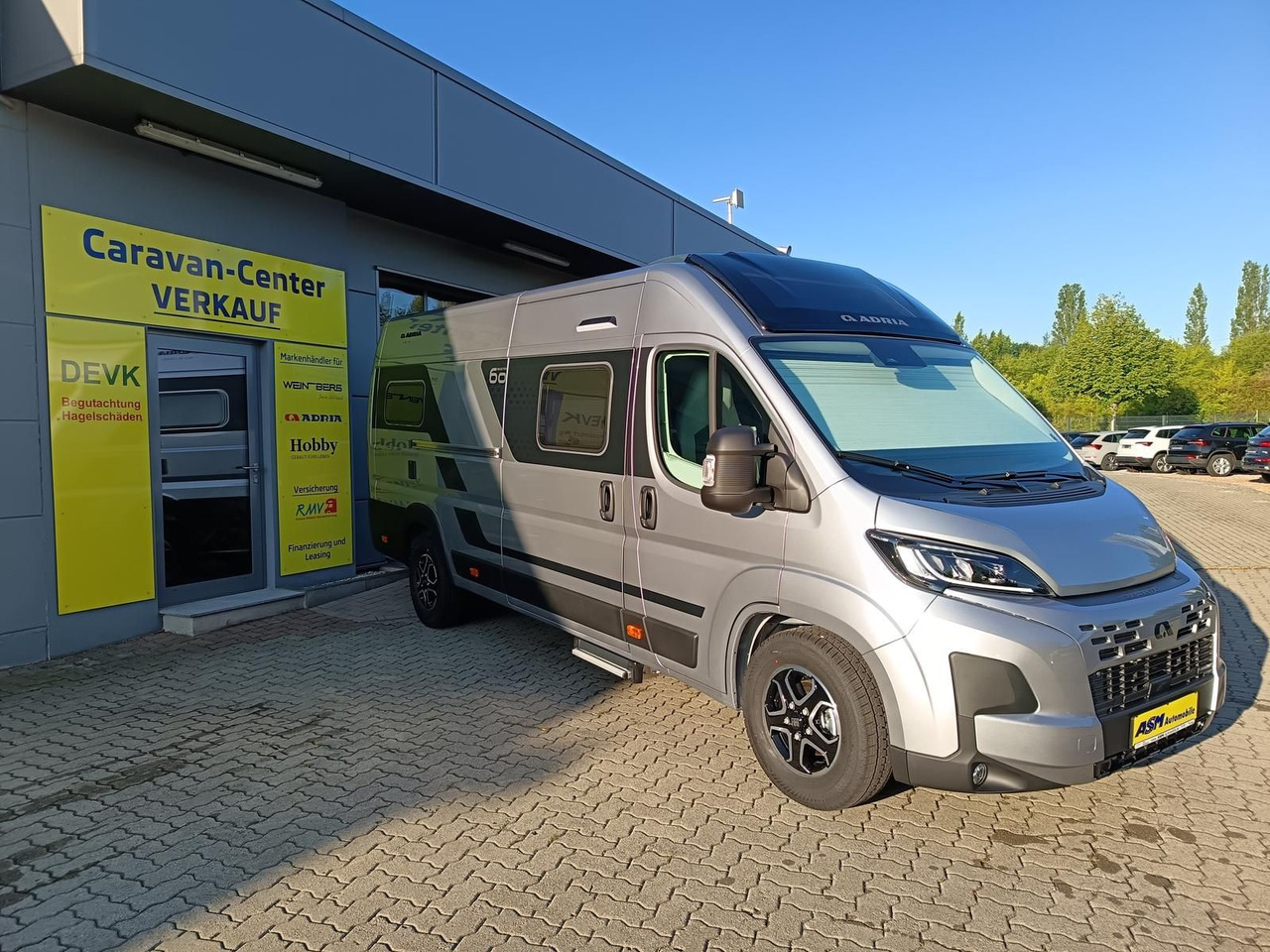 Adria Twin "60Y" 640 SLB*180 PS*4,25t MAXI*COMBI D 6E* - Mikroautobusas kemperis: foto 3 Adria Twin "60Y" 640 SLB*180 PS*4,25t MAXI*COMBI D 6E* - Mikroautobusas kemperis: foto 3