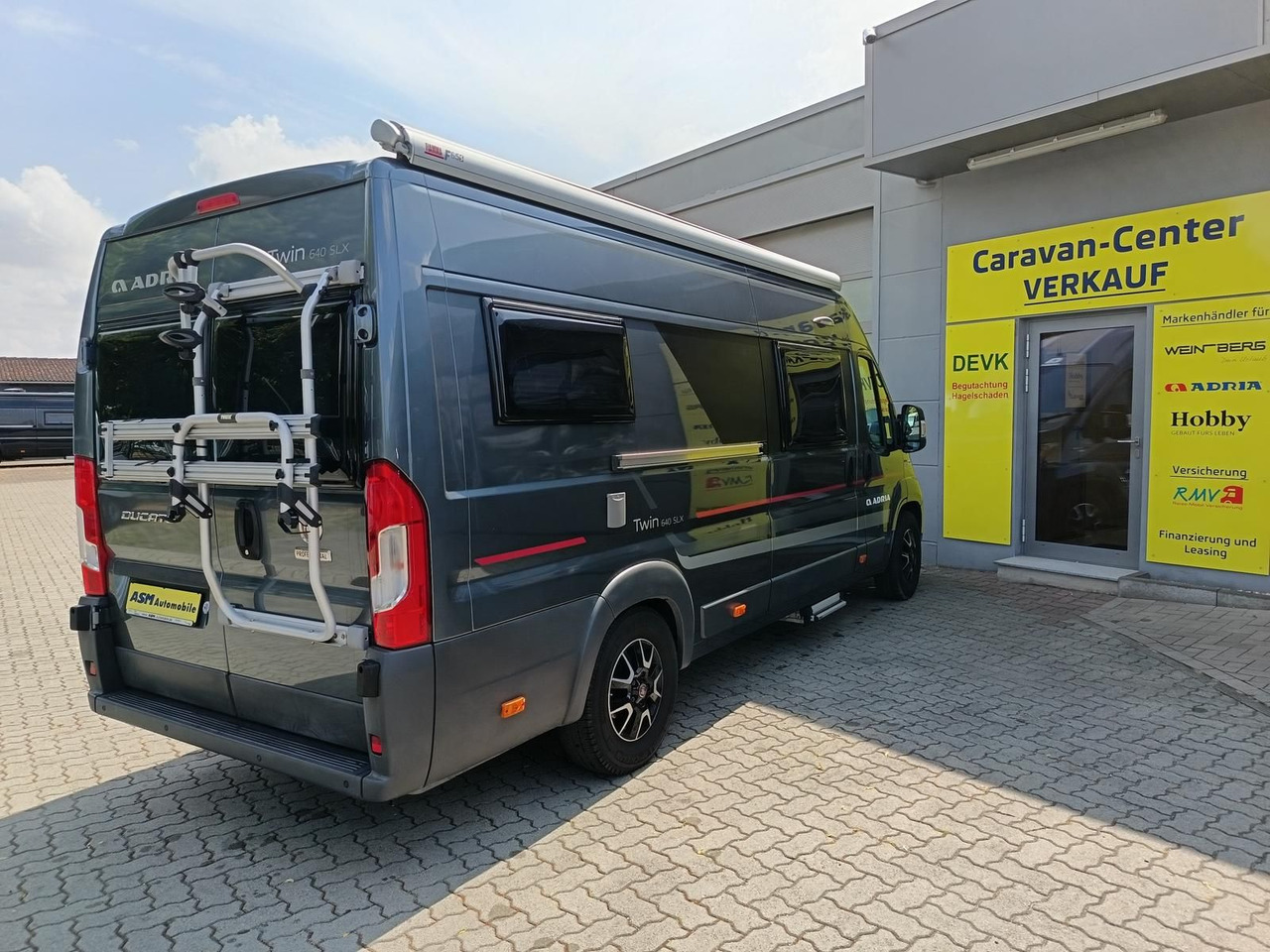 Adria Twin 640SLX Platinum*MARKISE*TV*SAT*FAHRRADTRÄG. - Mikroautobusas kemperis: foto 4 Adria Twin 640SLX Platinum*MARKISE*TV*SAT*FAHRRADTRÄG. - Mikroautobusas kemperis: foto 4