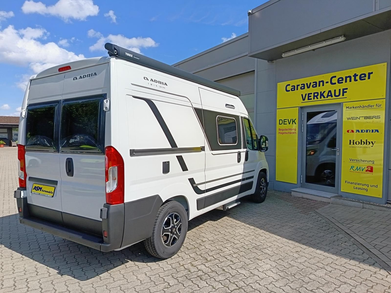 Adria Twin ALL-IN 540 SP*AUTOMATIK*SAFETY*STYLE*SOFORT - Mikroautobusas kemperis: foto 4 Adria Twin ALL-IN 540 SP*AUTOMATIK*SAFETY*STYLE*SOFORT - Mikroautobusas kemperis: foto 4