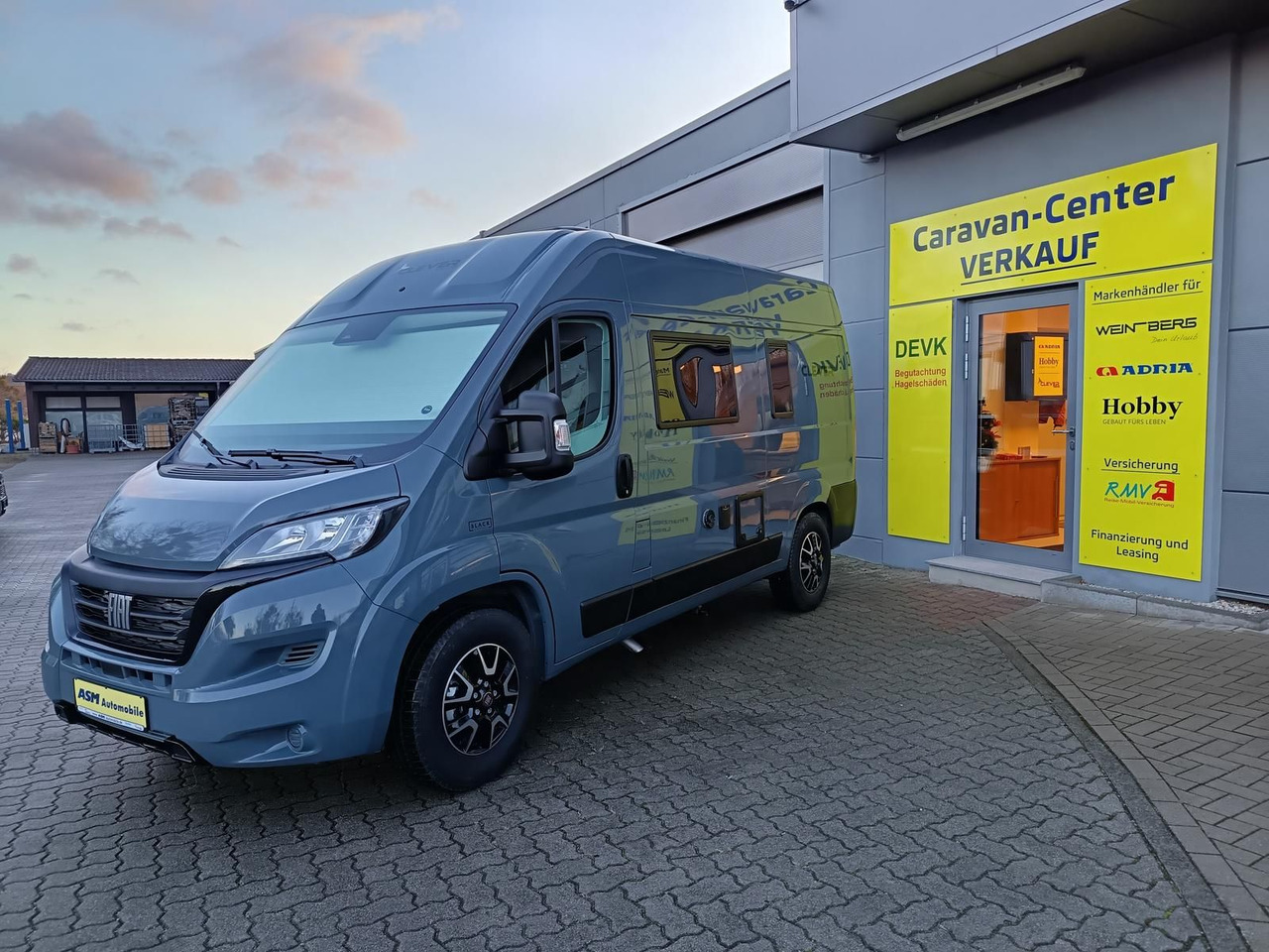 Clever Tour 540*BLACK EDITION*FINAL SALE RABATT*SOFORT* - Mikroautobusas kemperis: foto 4 Clever Tour 540*BLACK EDITION*FINAL SALE RABATT*SOFORT* - Mikroautobusas kemperis: foto 4