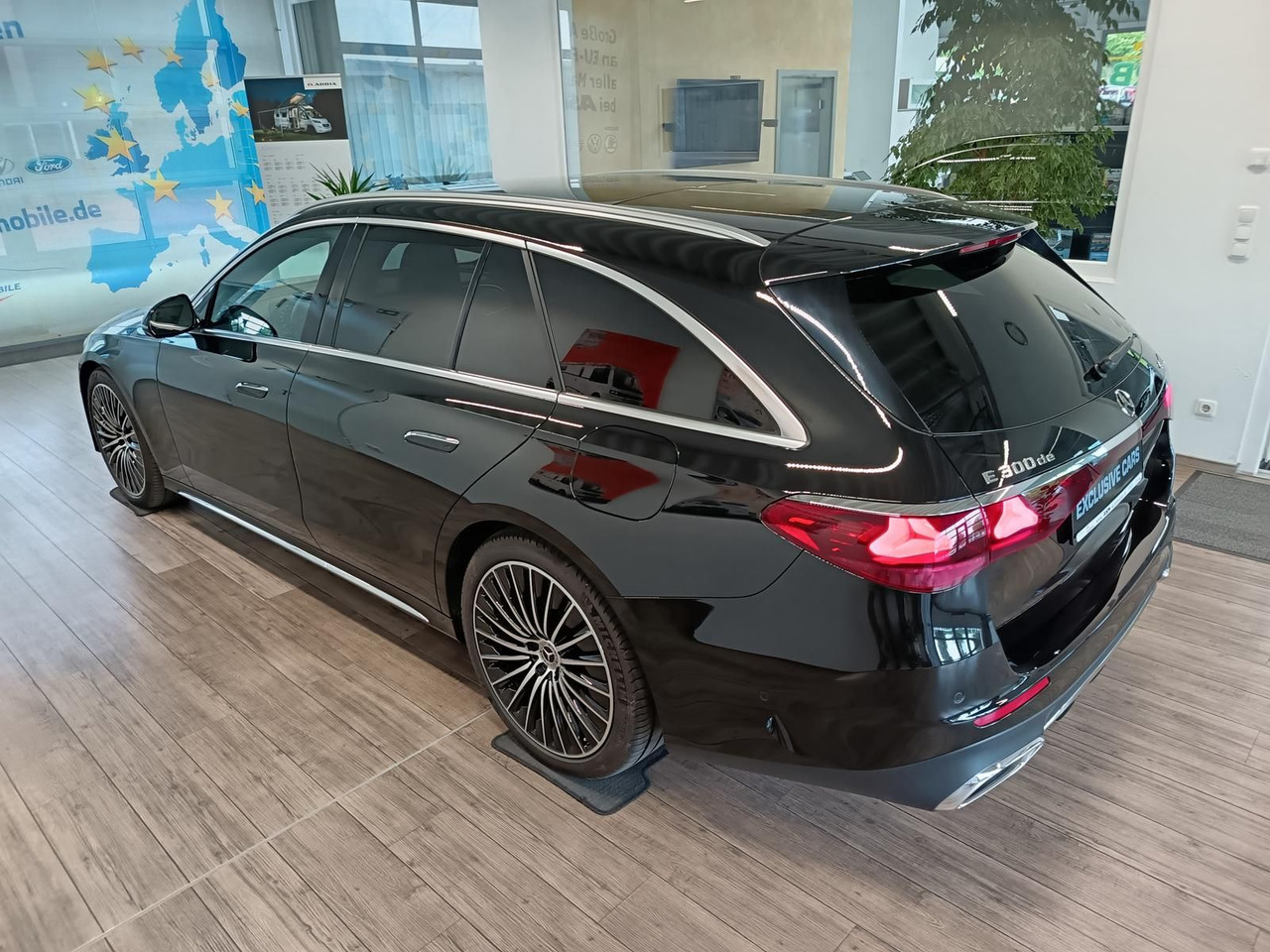 Mercedes-Benz E 300 T de 4M*AMG LINE ADVANCED PLUS*AHK*360°* - Lengvasis automobilis: foto 5 Mercedes-Benz E 300 T de 4M*AMG LINE ADVANCED PLUS*AHK*360°* - Lengvasis automobilis: foto 5