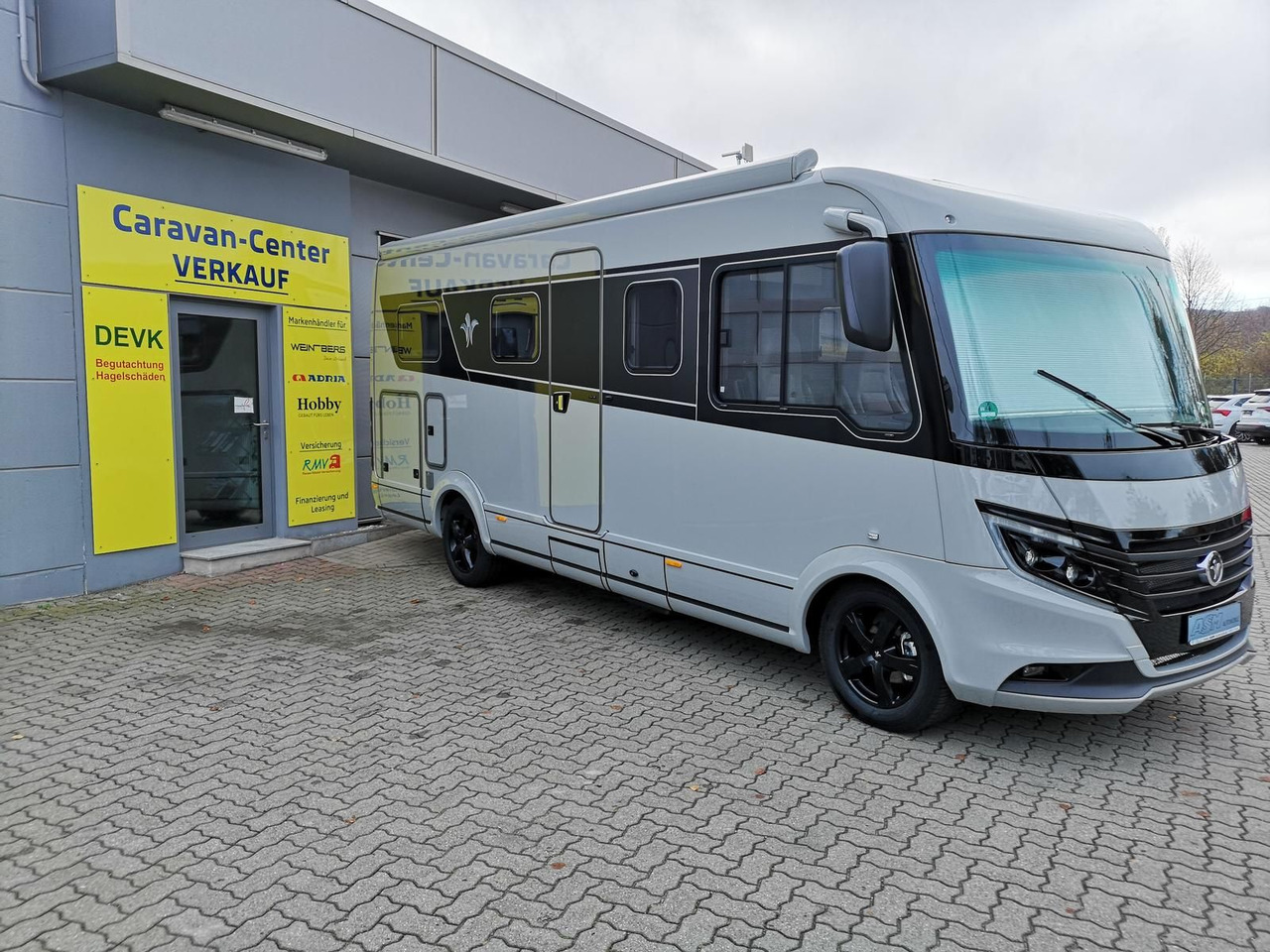 Niesmann + Bischoff iSmove 6.9 E 132 kW+AHK+SOLAR+ALDE+KLIMA+NAVI - Integruotas kemperis: foto 3 Niesmann + Bischoff iSmove 6.9 E 132 kW+AHK+SOLAR+ALDE+KLIMA+NAVI - Integruotas kemperis: foto 3