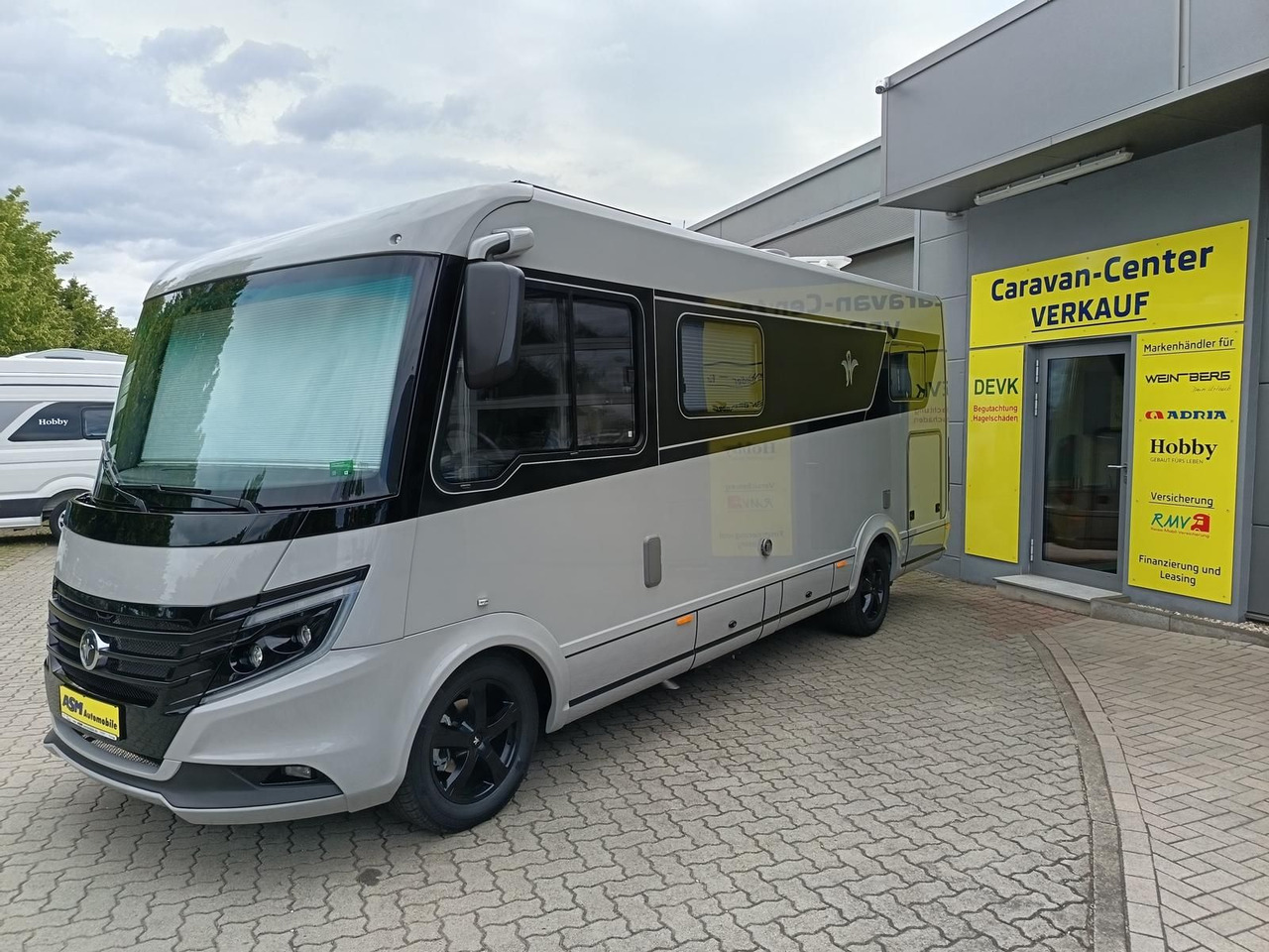 Niesmann + Bischoff iSmove 6.9 E 132 kW*AHK*SOLAR*SAT*TV*DACHKLIMA* - Integruotas kemperis: foto 4 Niesmann + Bischoff iSmove 6.9 E 132 kW*AHK*SOLAR*SAT*TV*DACHKLIMA* - Integruotas kemperis: foto 4