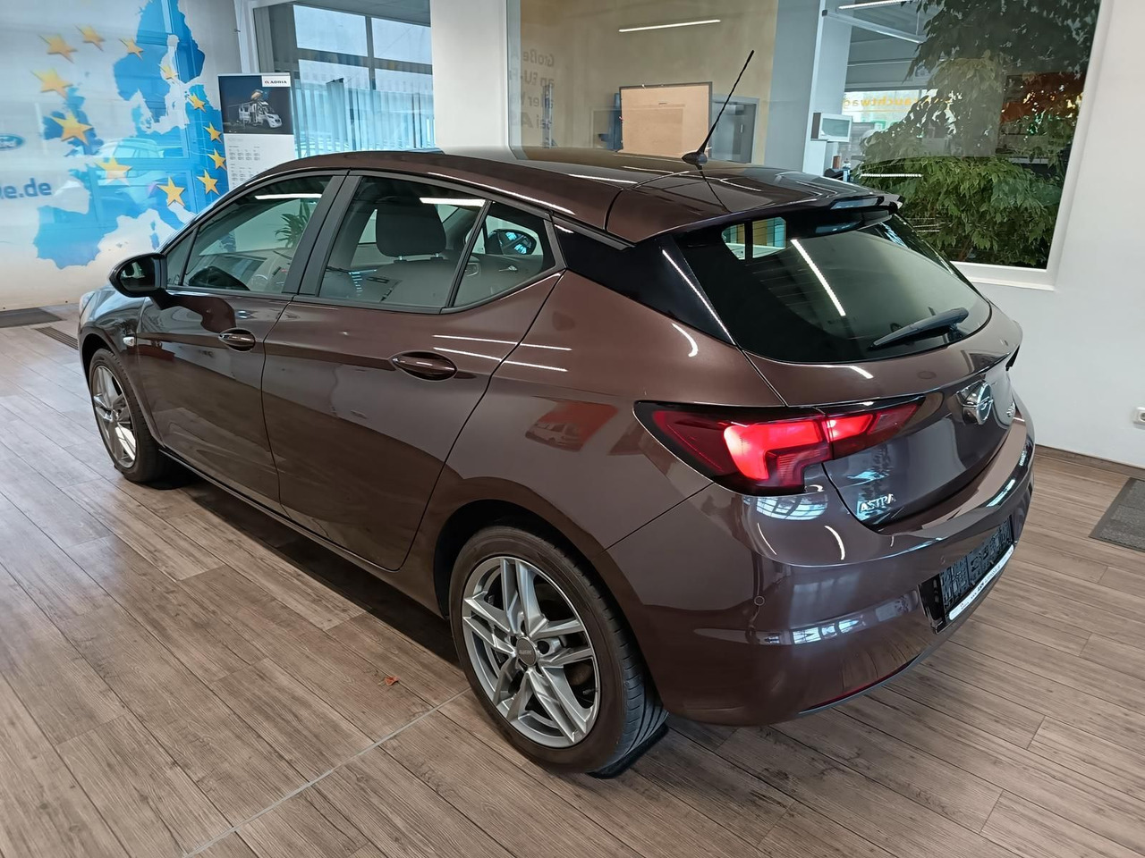 Opel Astra K Lim. 1,0 TURBO 77 kW*TEMP*KLIMA*PDC*SHZ* - Sedanas: foto 4 Opel Astra K Lim. 1,0 TURBO 77 kW*TEMP*KLIMA*PDC*SHZ* - Sedanas: foto 4