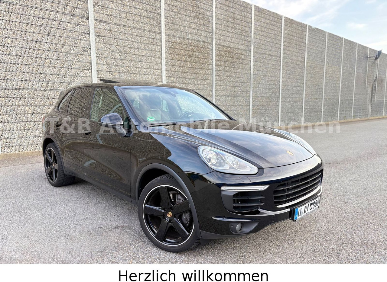 Porsche Cayenne Diesel*Panorama*BOSE*Kamera*PDLS*21Zoll* - Visureigis: foto 5 Porsche Cayenne Diesel*Panorama*BOSE*Kamera*PDLS*21Zoll* - Visureigis: foto 5