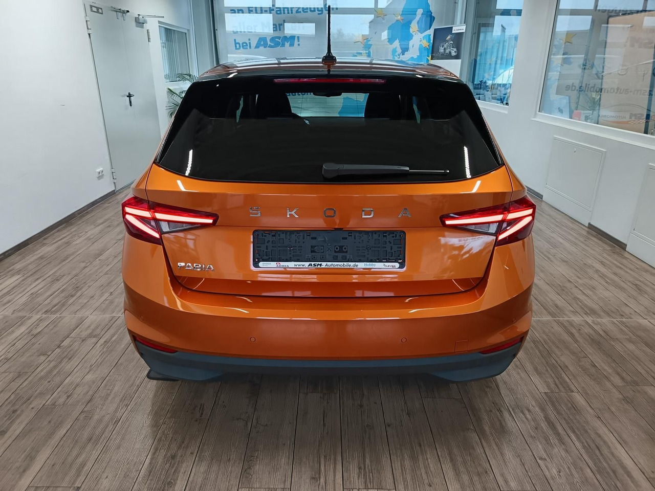 Skoda Fabia 130 Jahre 1,0 TSI*AHK-VORBER.*5J.GARANTIE* - Sedanas: foto 5 Skoda Fabia 130 Jahre 1,0 TSI*AHK-VORBER.*5J.GARANTIE* - Sedanas: foto 5