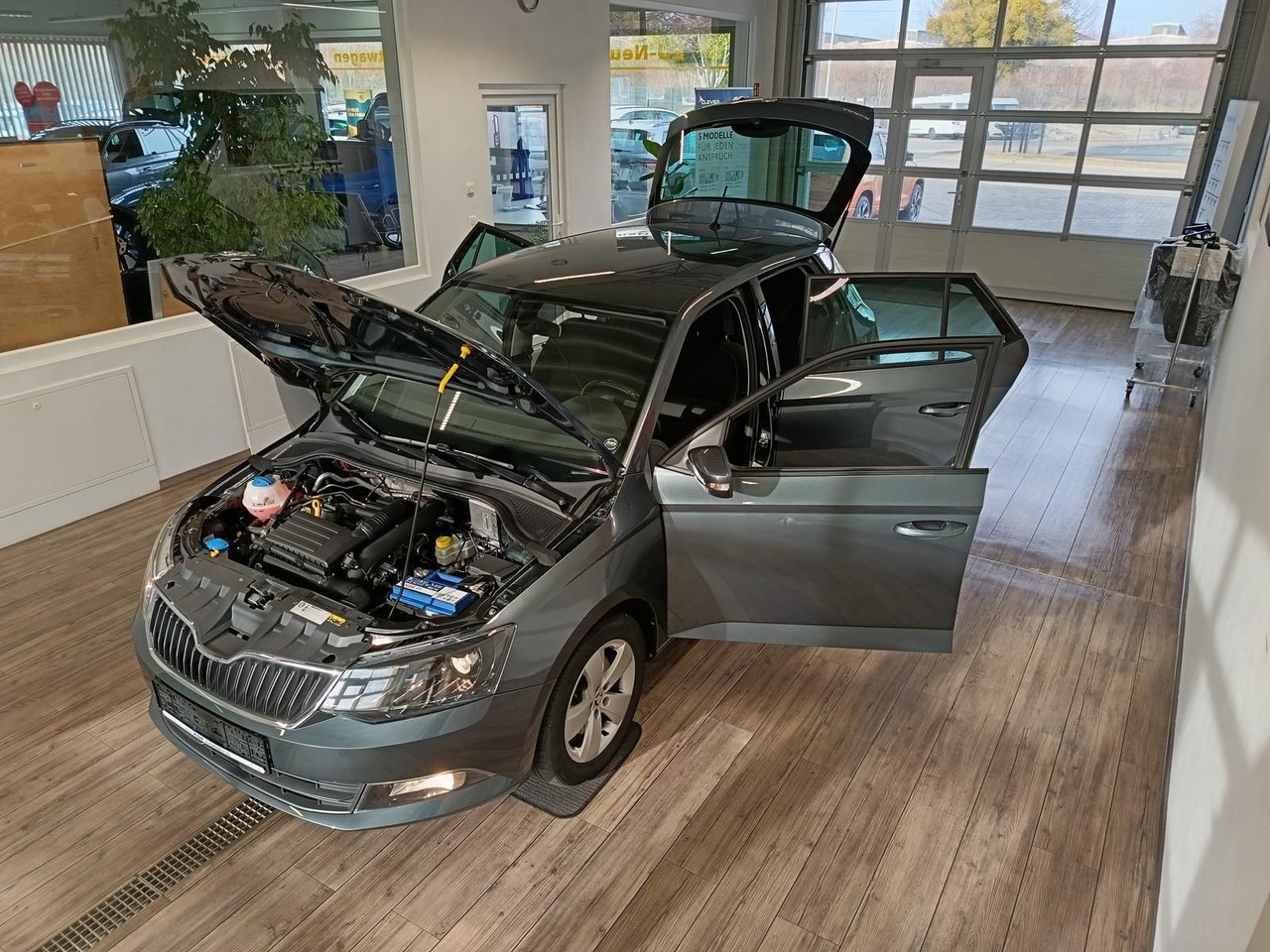 Skoda Fabia Style 1,2 TSI 81 kW DSG*PDC*SHZ*TEMP*KLIMA - Lengvasis automobilis: foto 2 Skoda Fabia Style 1,2 TSI 81 kW DSG*PDC*SHZ*TEMP*KLIMA - Lengvasis automobilis: foto 2