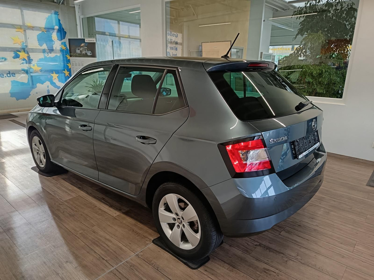 Skoda Fabia Style 1,2 TSI 81 kW DSG*PDC*SHZ*TEMP*KLIMA - Lengvasis automobilis: foto 4 Skoda Fabia Style 1,2 TSI 81 kW DSG*PDC*SHZ*TEMP*KLIMA - Lengvasis automobilis: foto 4